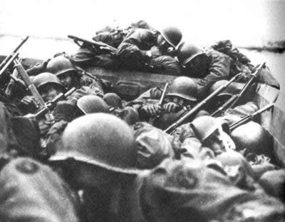 美军横渡莱茵河(转自:历史上的今天。com)