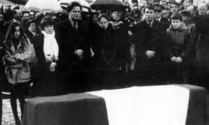 法国总统密特朗诞辰