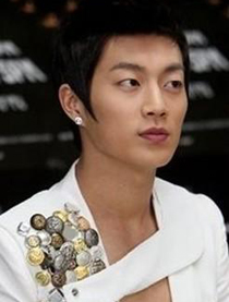 尹斗俊的英文名