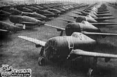 美国飞机第一次轰炸柏林