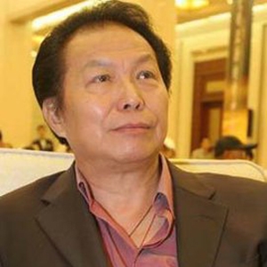 黄健中的英文名